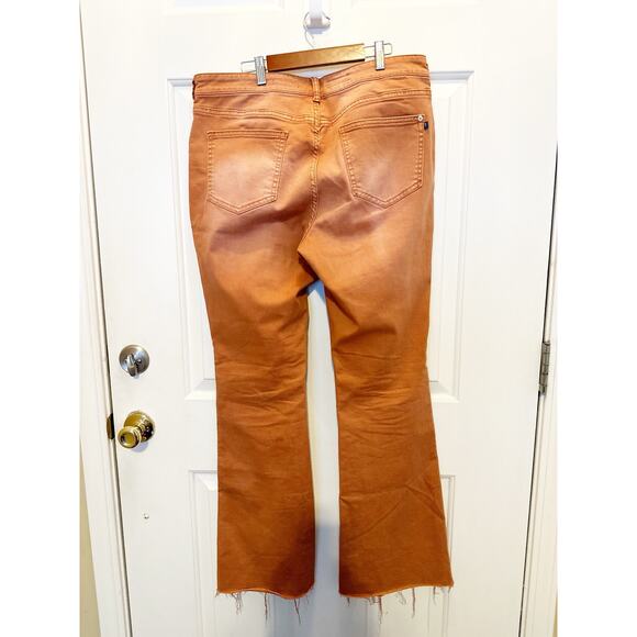 Pilcro Anthropologie Jeans The Icon Flare Bronze Raw Hem Women's size 32 - Picture 4 of 6